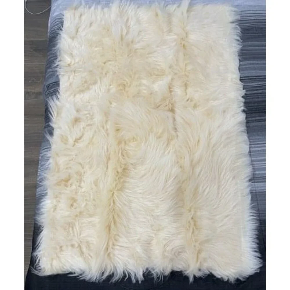 New Luxury Super Soft Fluffy Area Rug Faux Fur Rectangle Rug Decorative Plush
